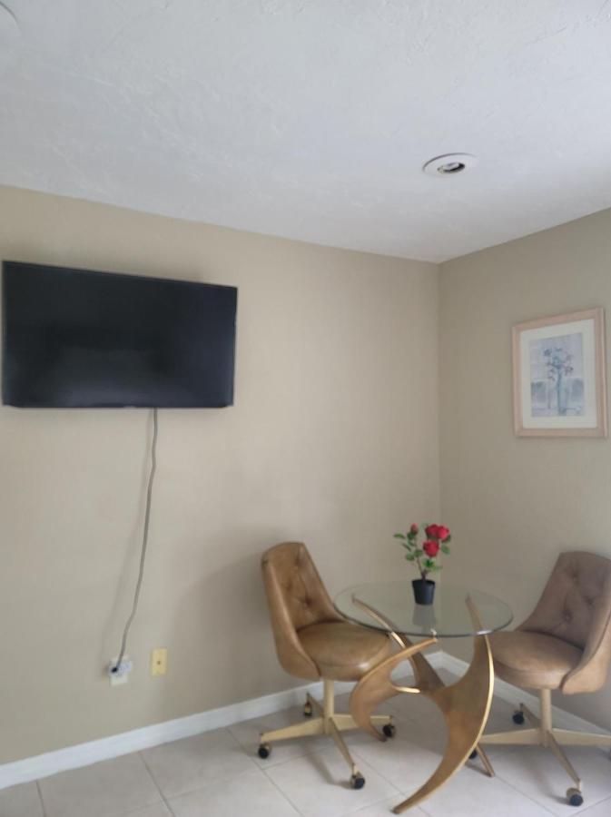 Entire Guesthouse 5 Mins To Siesta Key & Downtown Sarasota Exteriér fotografie